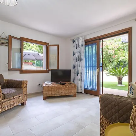 Soleluna Apartment *